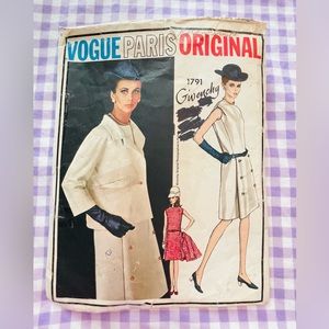 Vintage 1967 Givenchy Uncut Audrey Dress Modern Size 10 Pattern 1791